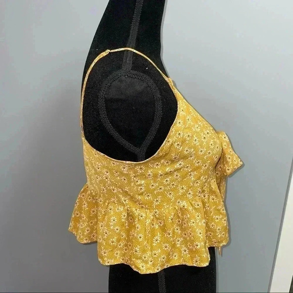 Zaful Tie Front Crop  Tank - Picture 2 of 4